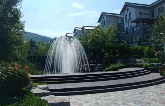 济南章丘区紫郡山庄别墅区涉嫌违建 公开预售无人管 - 乡建中国